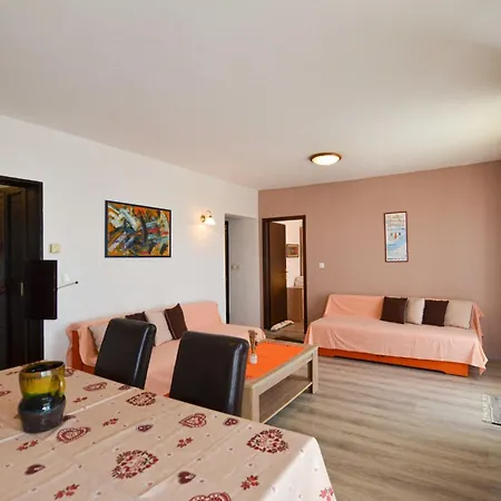 Apartment Classic And Elegant With Balcony Rovinj