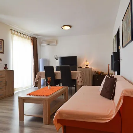 Apartment Classic And Elegant With Balcony Rovinj